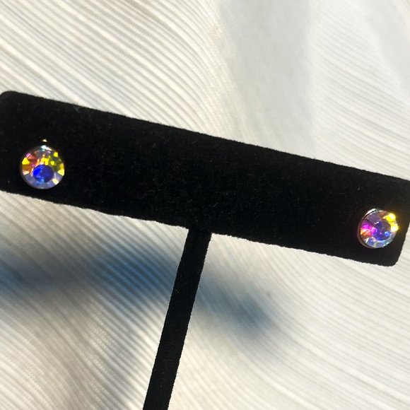 Aurora Borealis Earrings - Picture 4 of 7